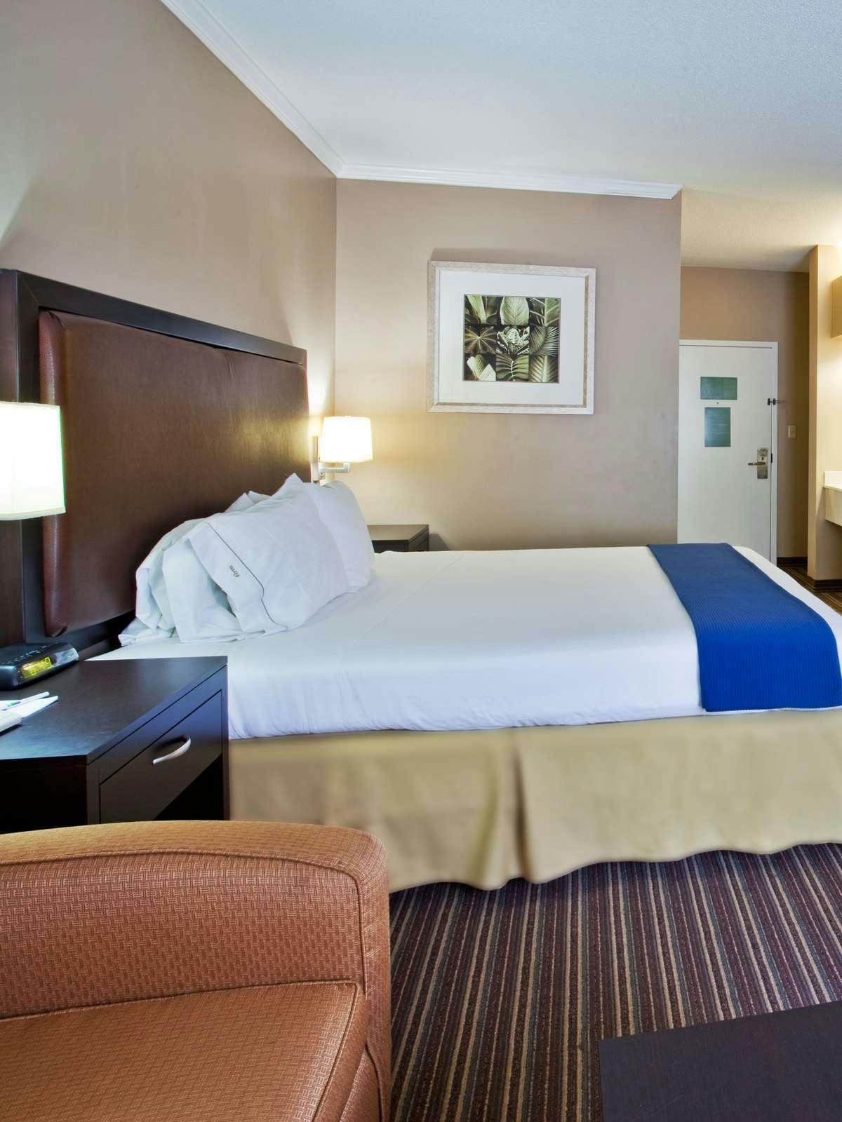 Hotel Holiday Inn Express Saint Simons Island photo 1