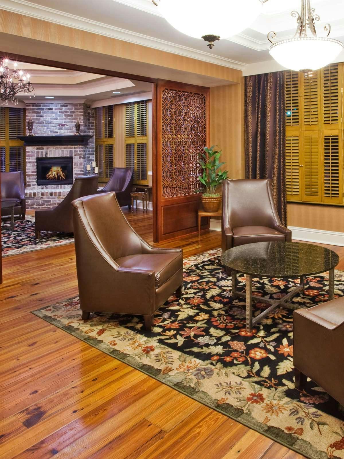 Hotel Holiday Inn Express Savannah Historic District photo 4