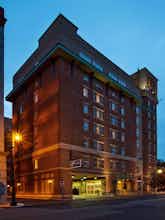 Hotel Holiday Inn Express Savannah Historic District photo 1