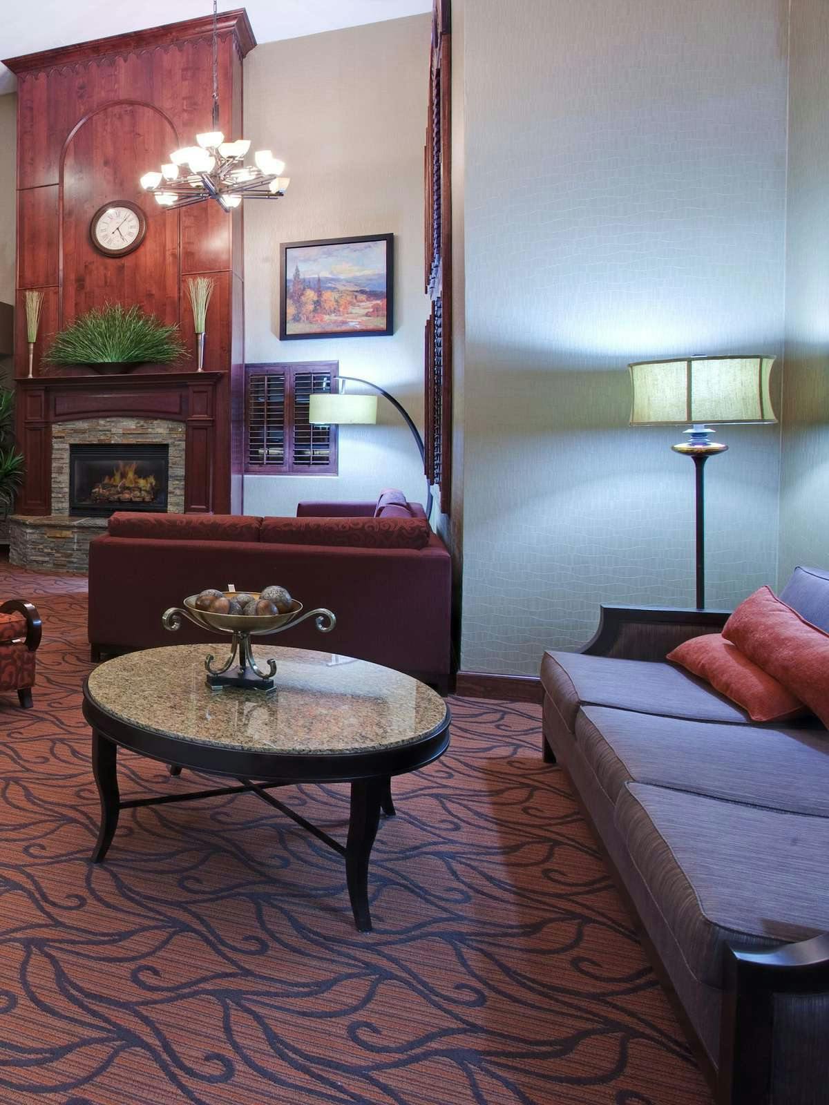 Hotel Holiday Inn Express Show Low photo 4