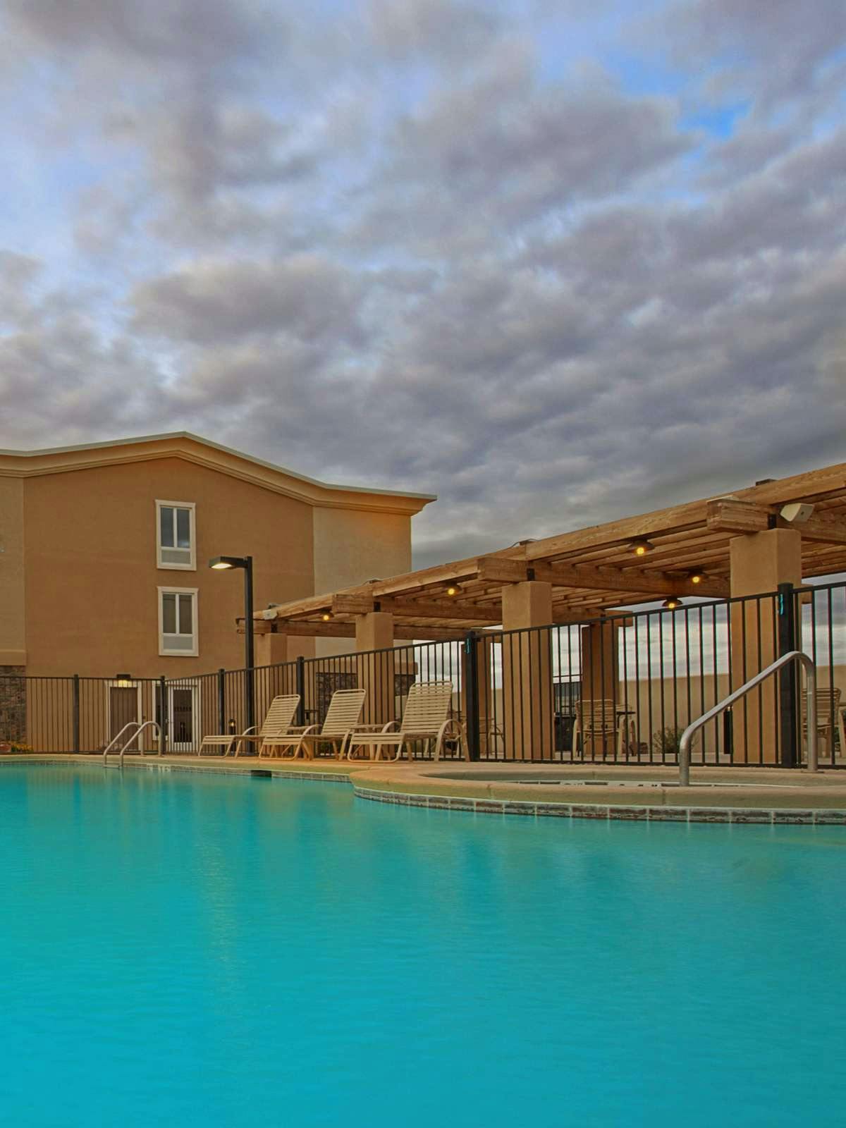 Hotel Holiday Inn Express Sierra Vista photo 5