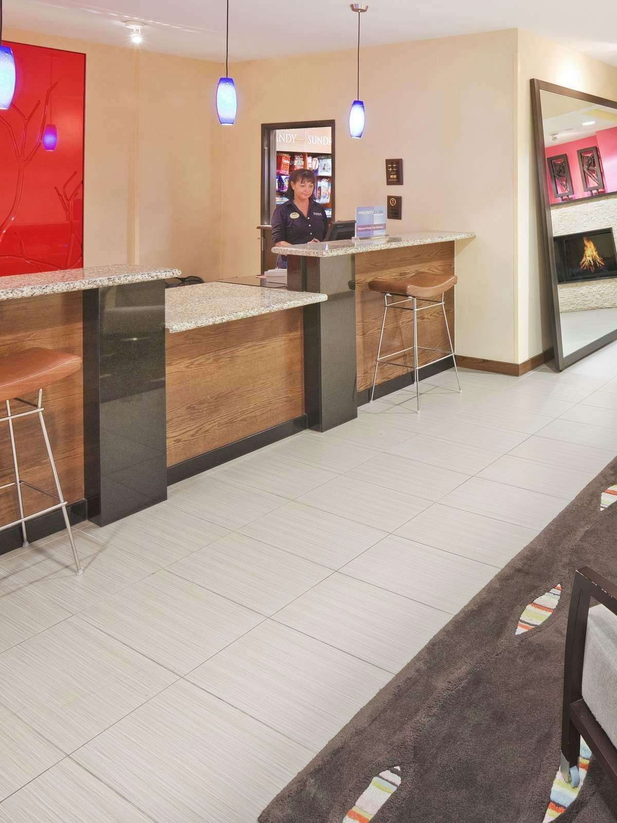 Hotel Staybridge Suites Plano Richardson photo 3