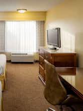 Hotel Holiday Inn Express Simi Valley photo 2