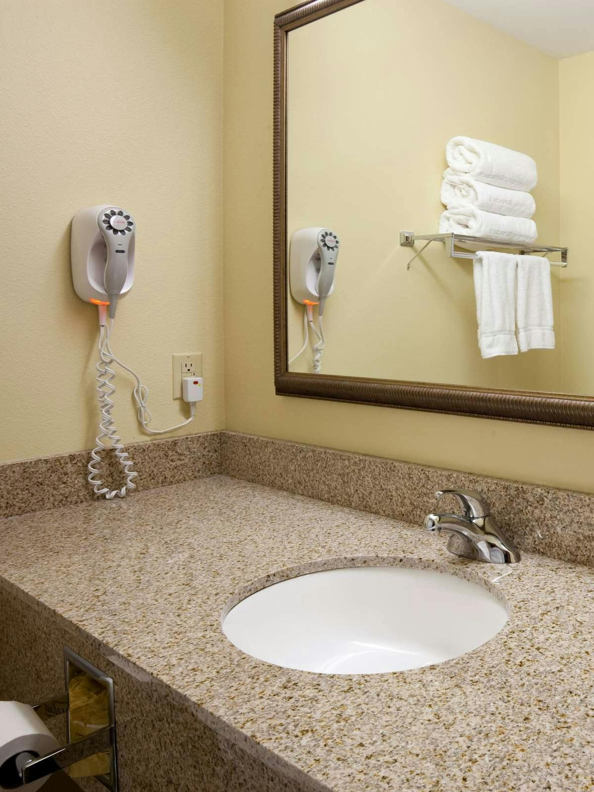 Hotel Holiday Inn Express Sheboygan photo 3