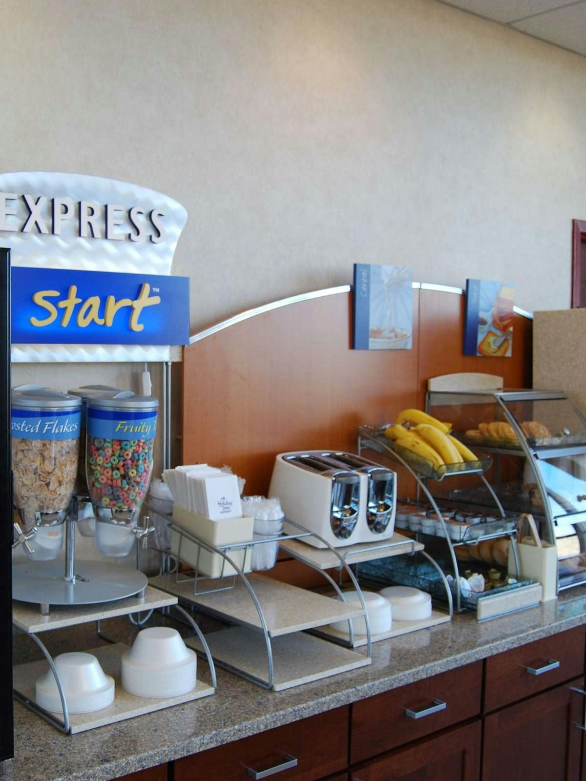 Hotel Holiday Inn Express Stephens City photo 5