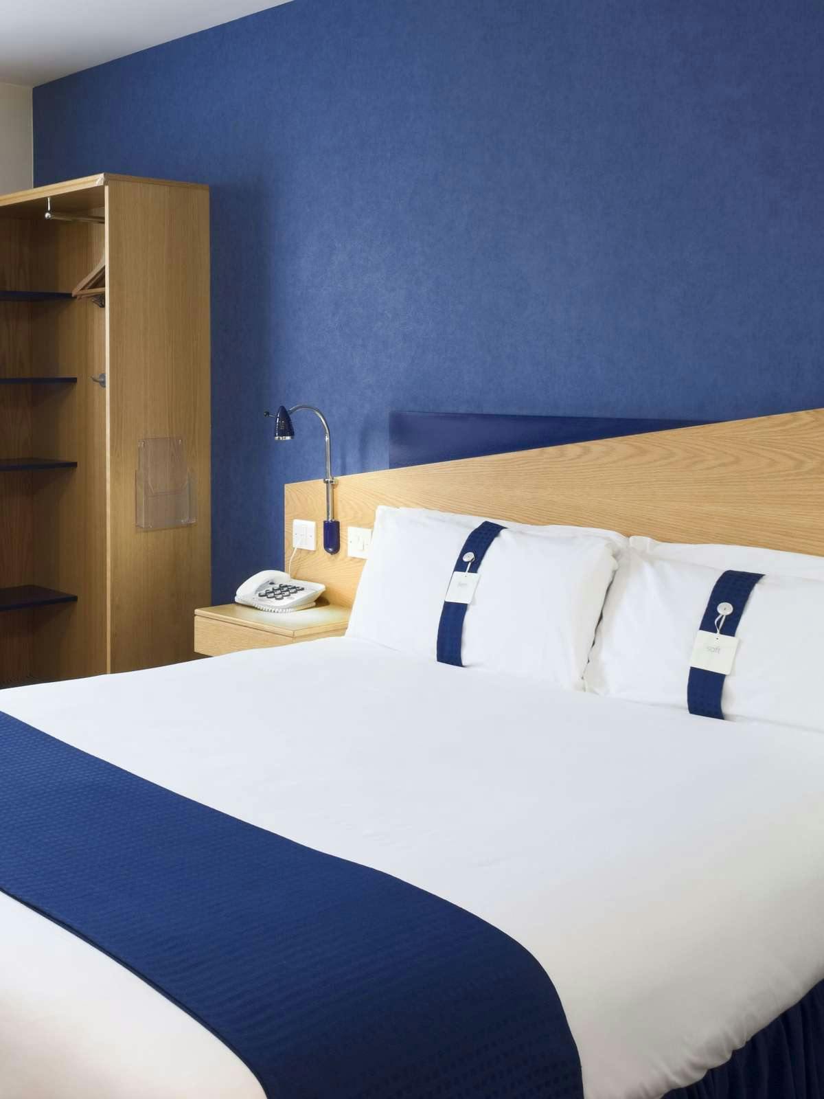 Holiday Inn Express Southampton - West