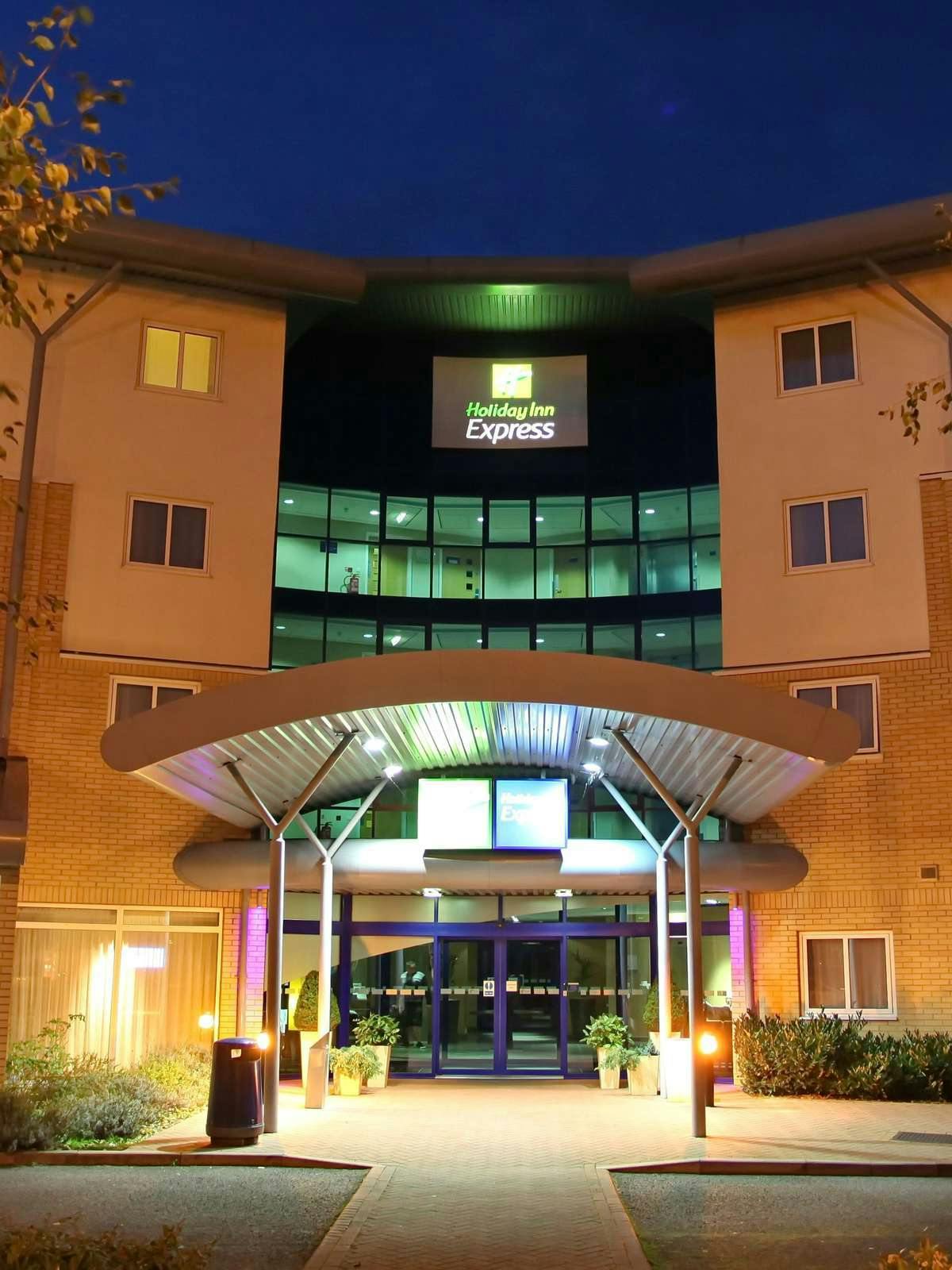 Holiday Inn Express Southampton M27