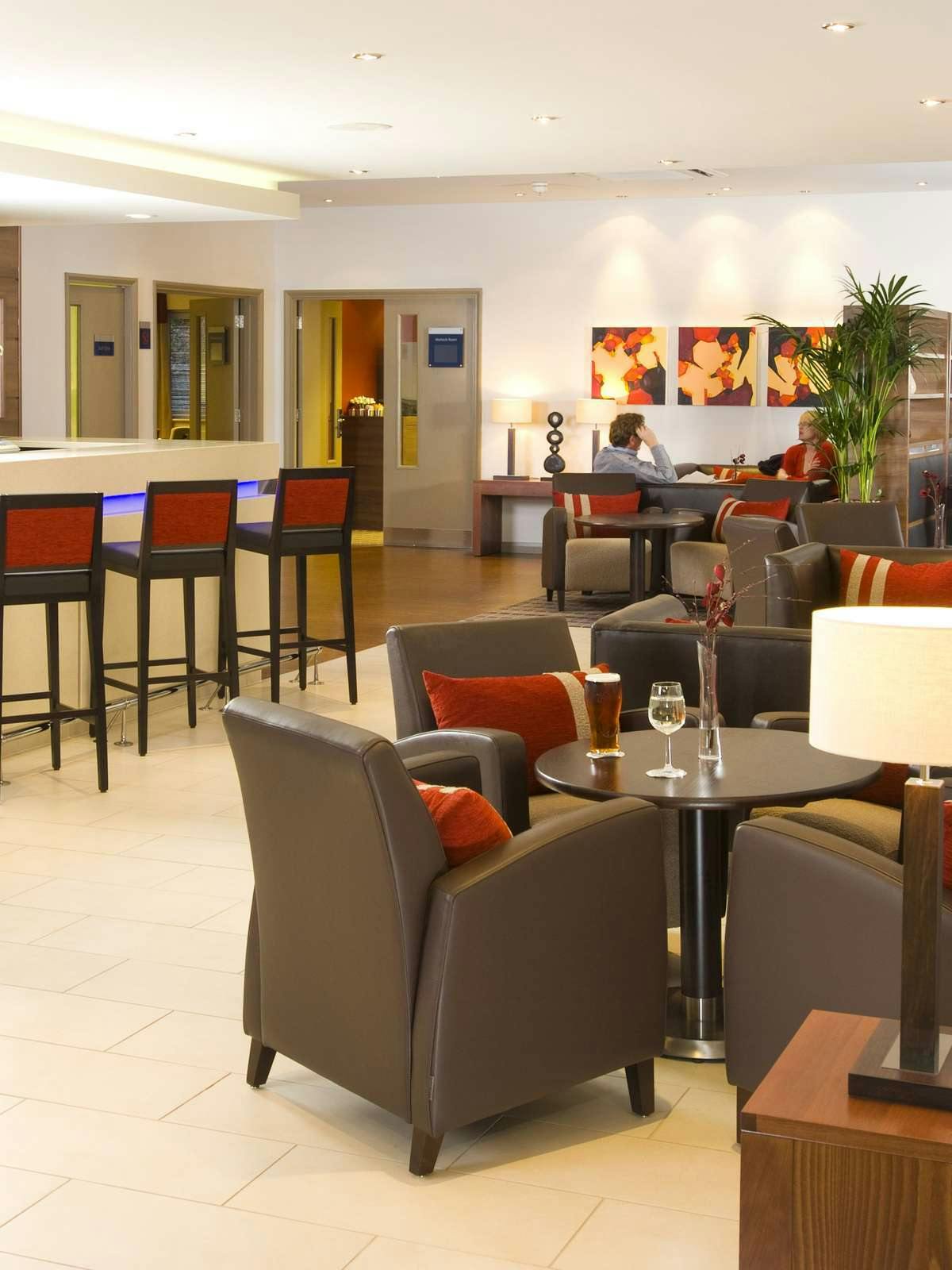 Hotel Holiday Inn Express Taunton M5 photo 3