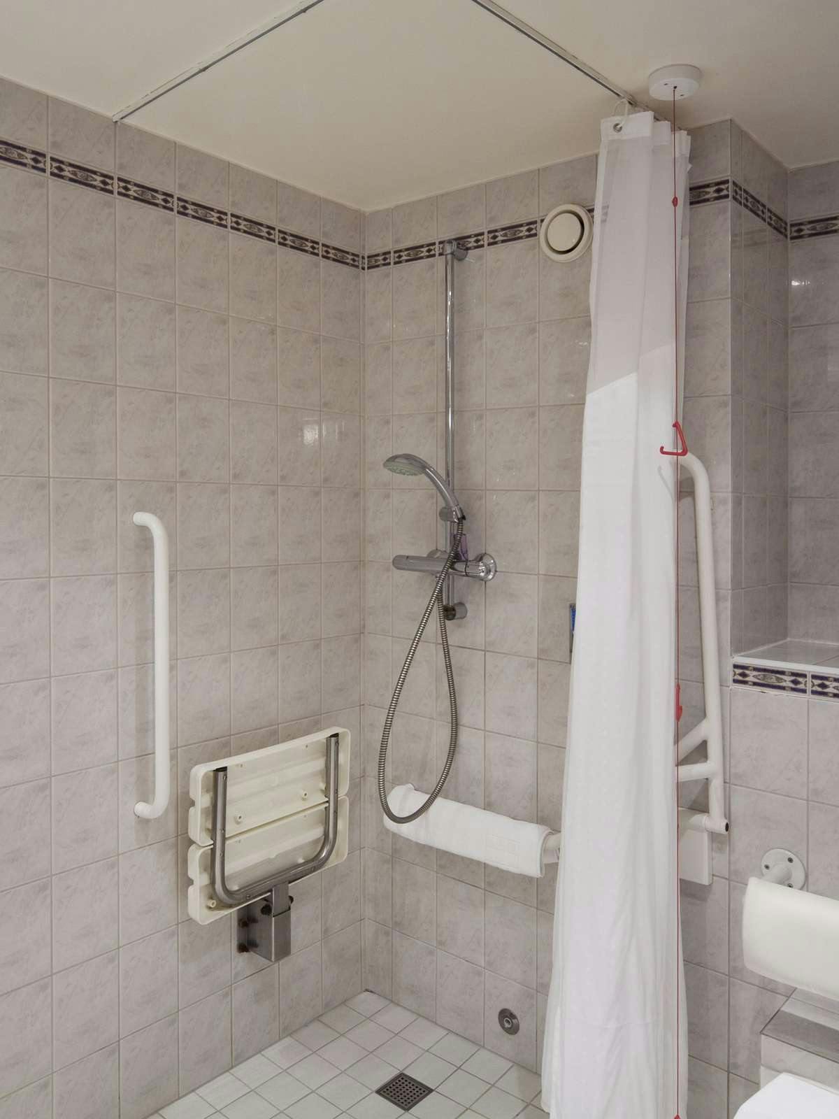 Hotel Holiday Inn Express Taunton M5 photo 2