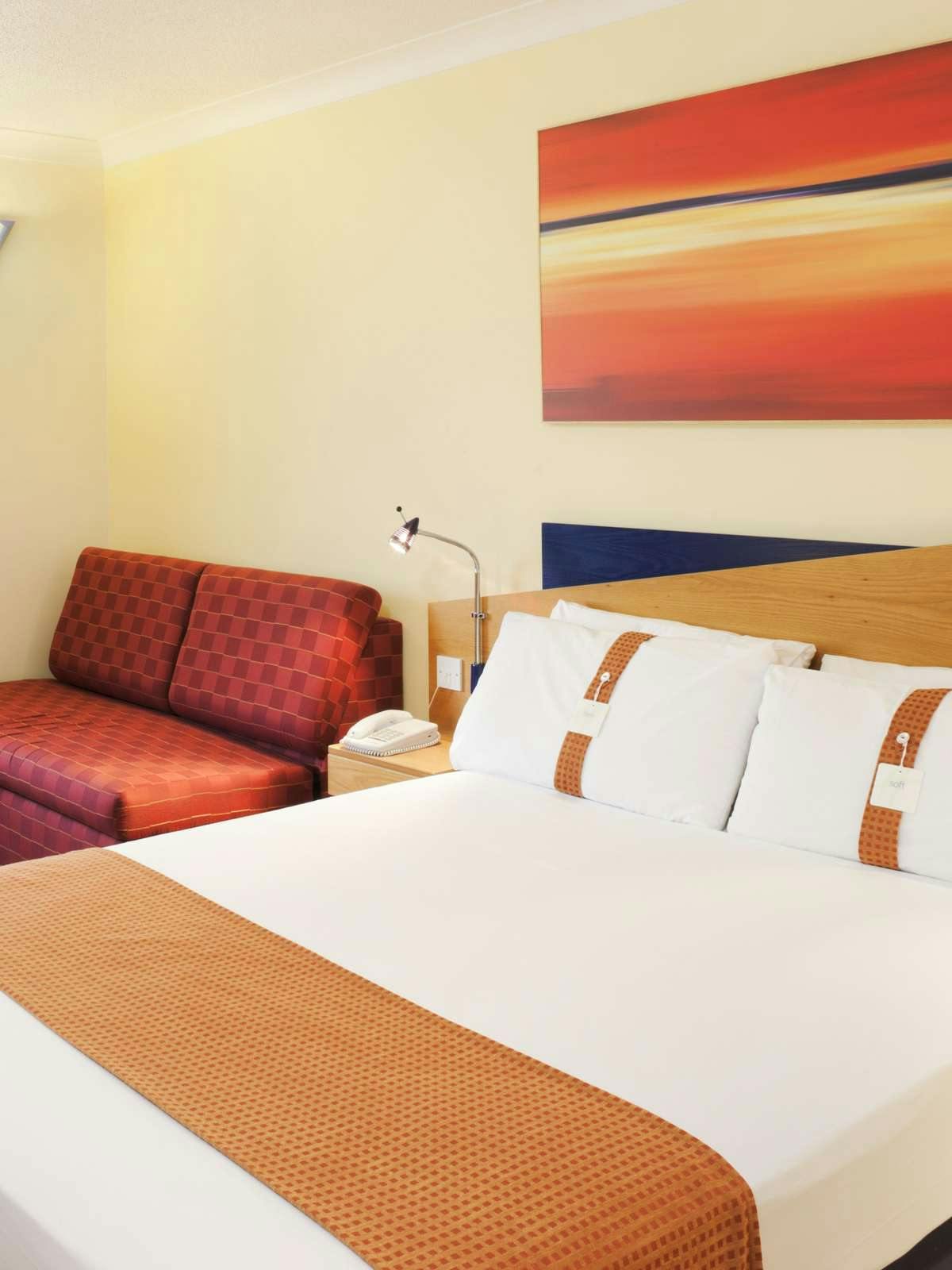 Hotel Holiday Inn Express Taunton M5 photo 1