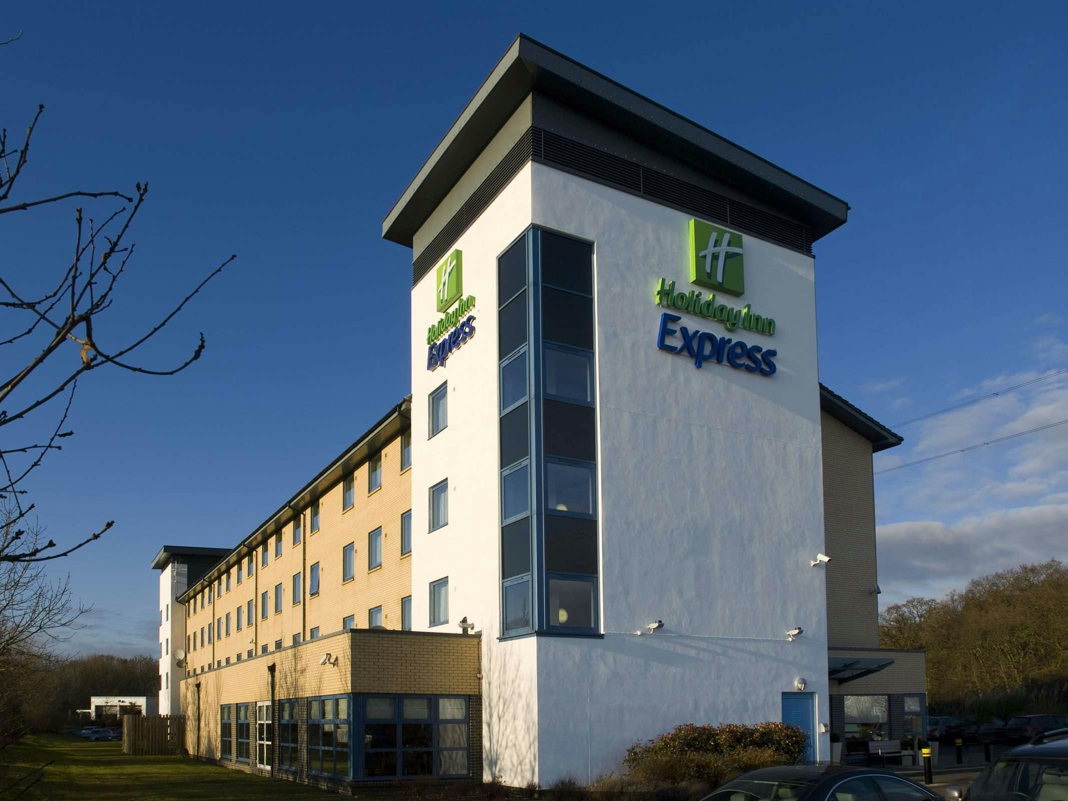Holiday Inn Express Swindon - West M4