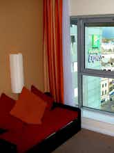 Hotel Holiday Inn Express Swindon City Centre photo 3
