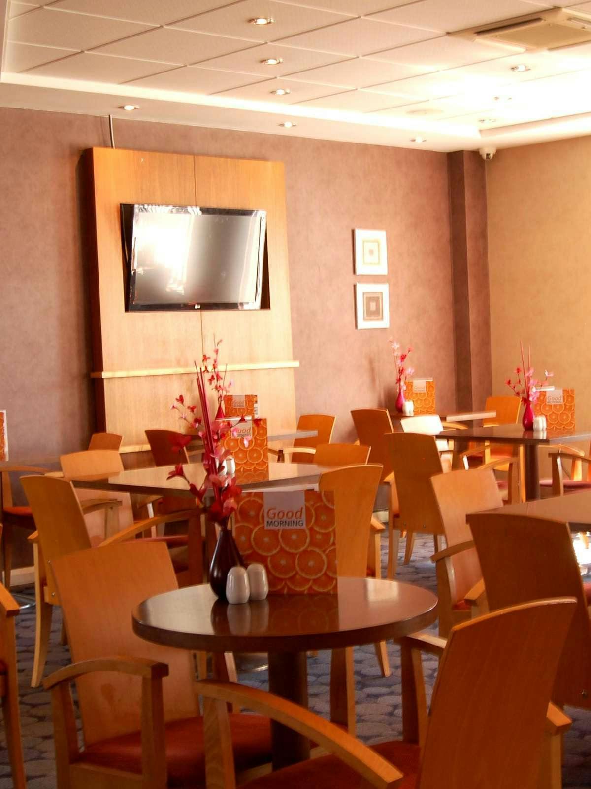 Hotel Holiday Inn Express Swindon City Centre photo 5