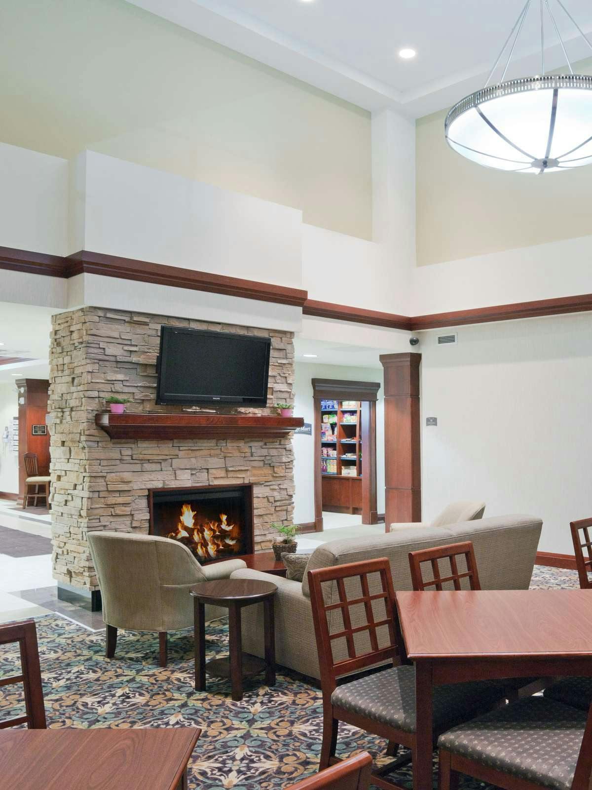 Hotel Staybridge Suites Oakville Burlington photo 3