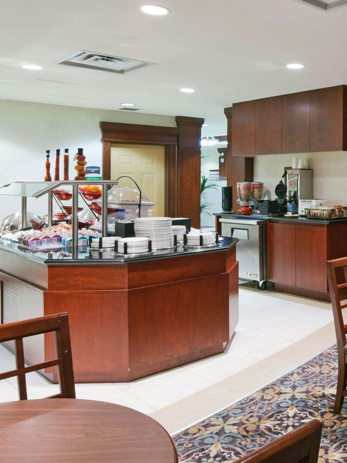 Hotel Staybridge Suites Oakville Burlington photo 5