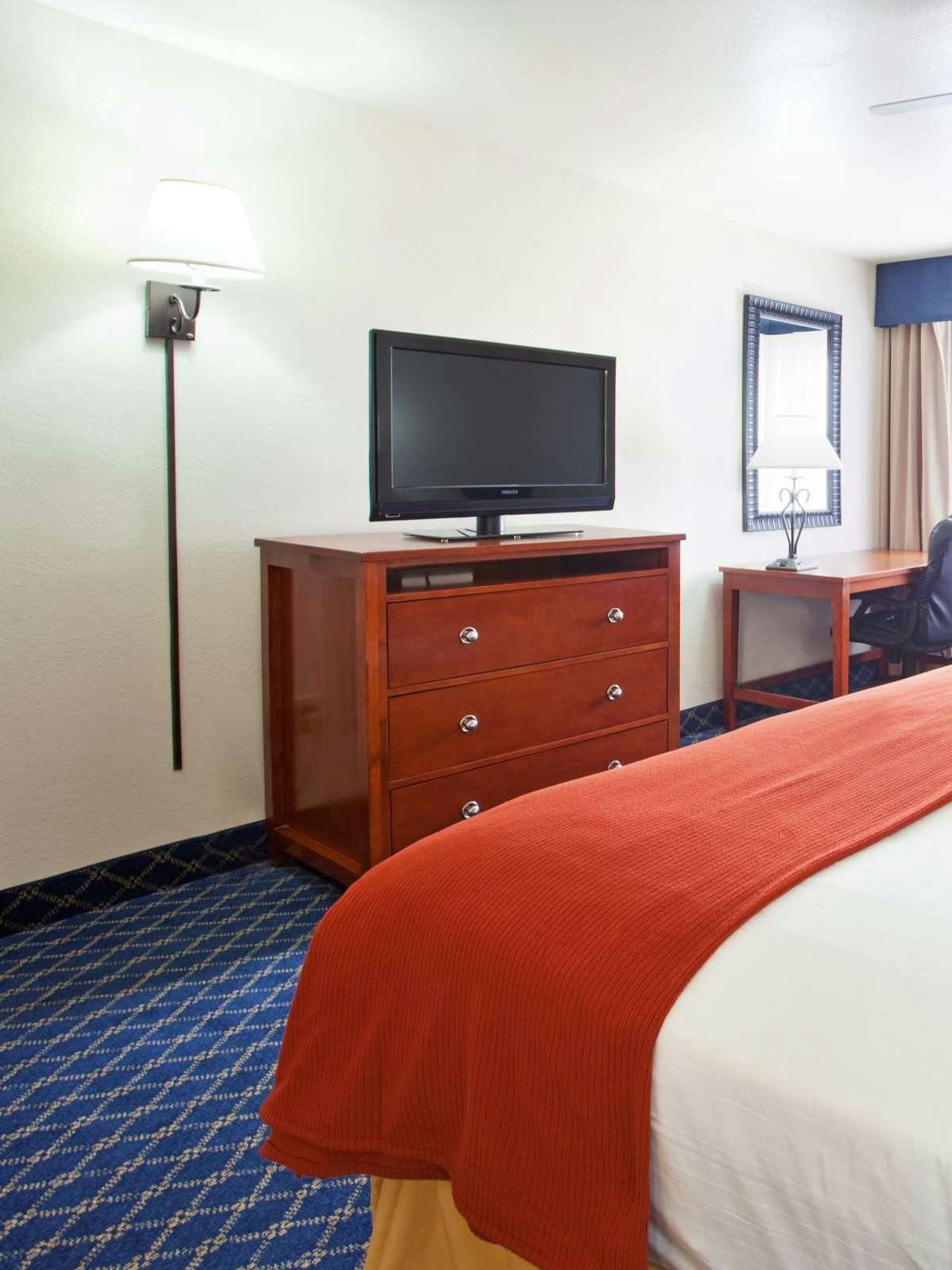 Hotel Holiday Inn Express Tucson Airport photo 2