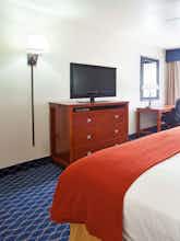 Hotel Holiday Inn Express Tucson Airport photo 2