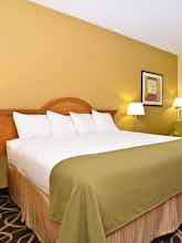 Hotel Holiday Inn Express Stone Mountain photo 1