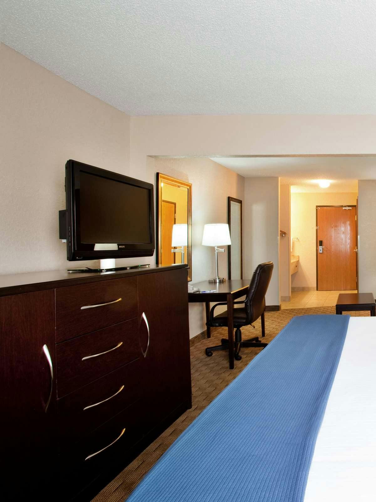 Hotel Holiday Inn Express Tuscola photo 2