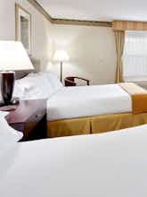 Hotel Holiday Inn Express Vernon Manchester photo 1