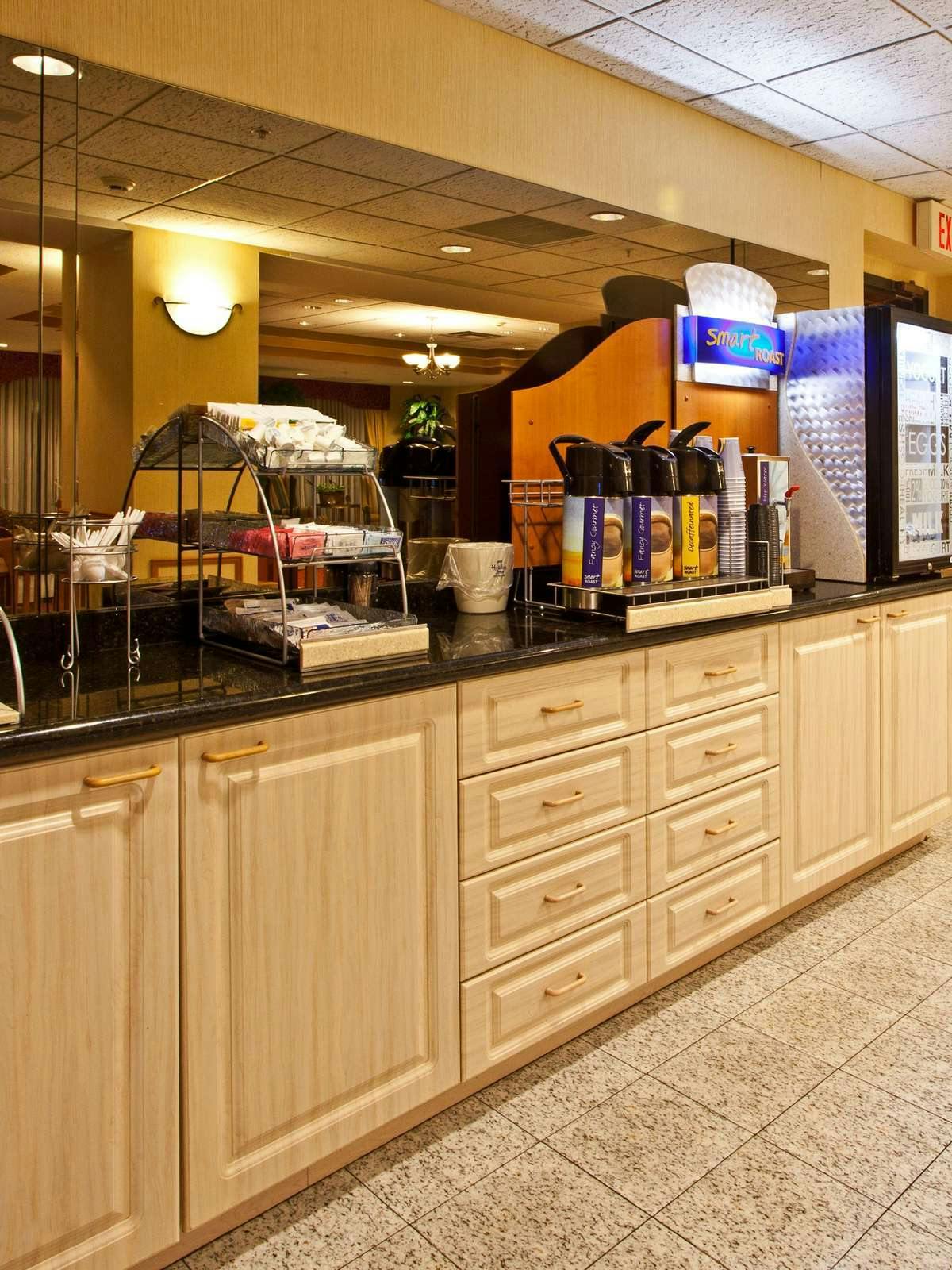 Hotel Holiday Inn Express Vero Beach West photo 5