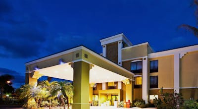 Holiday Inn Express Vero Beach West