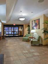 Hotel Holiday Inn Express Village West photo 4