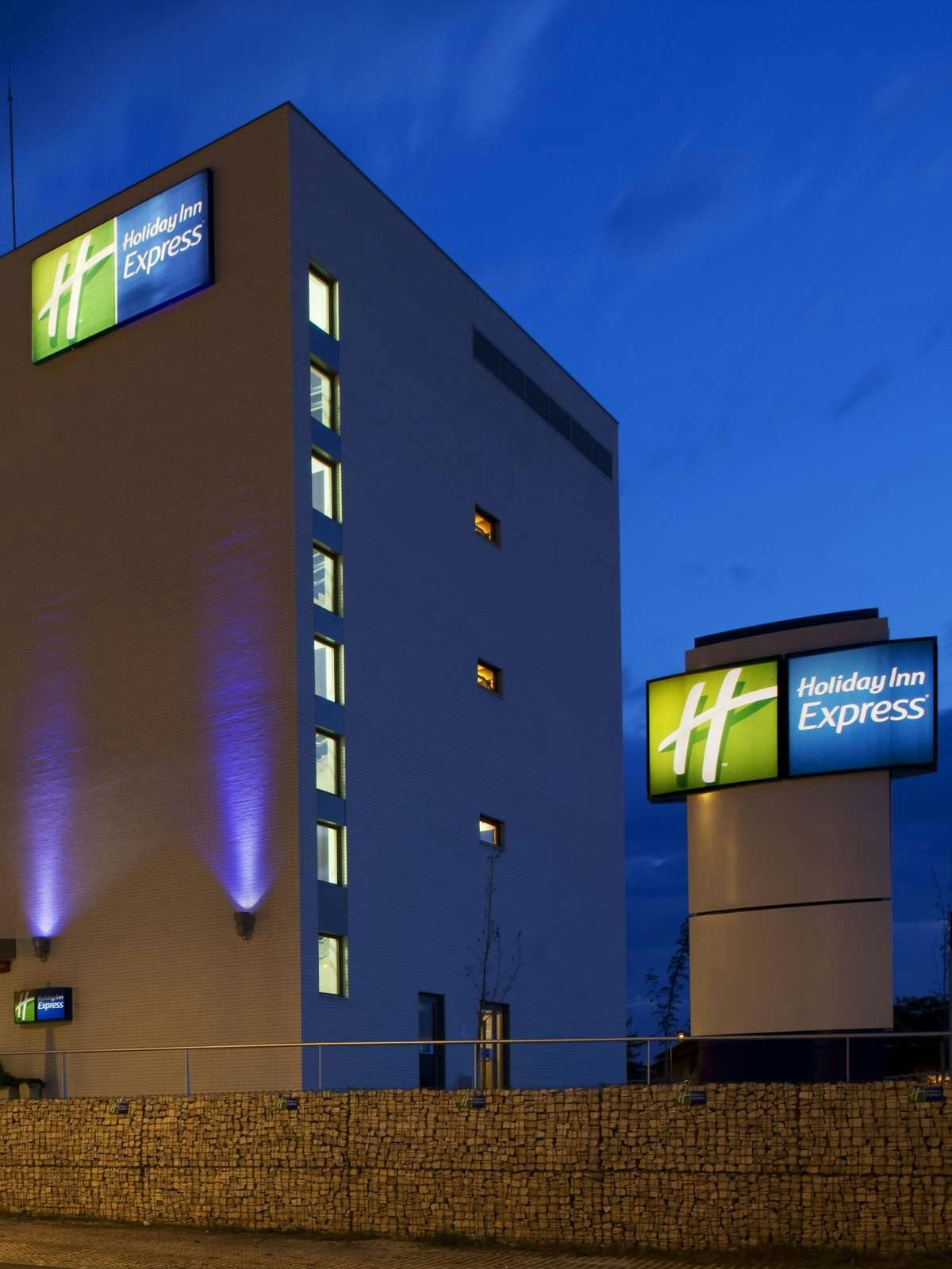 Hotel Holiday Inn Express Vitoria photo 4