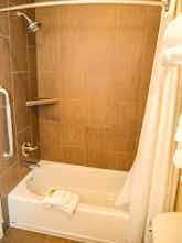 Hotel Holiday Inn Express Walla Walla photo 3