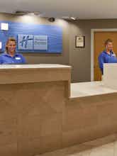 Hotel Holiday Inn Express Warren photo 2