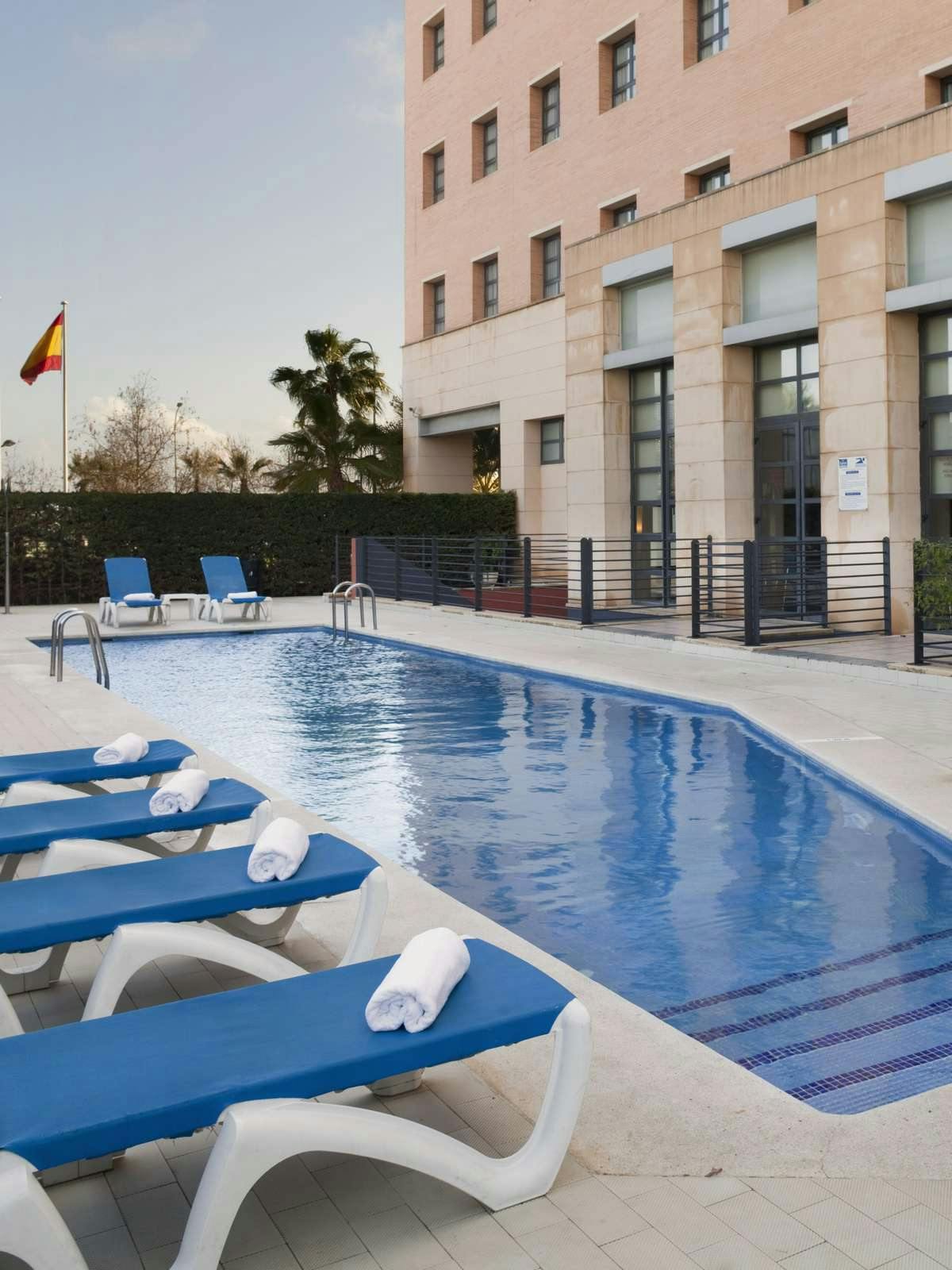 Hotel Holiday Inn Express Valencia - Ciudad de las Ciencias photo 1