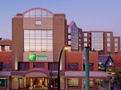 Holiday Inn Express Vancouver Metrotown Burnaby