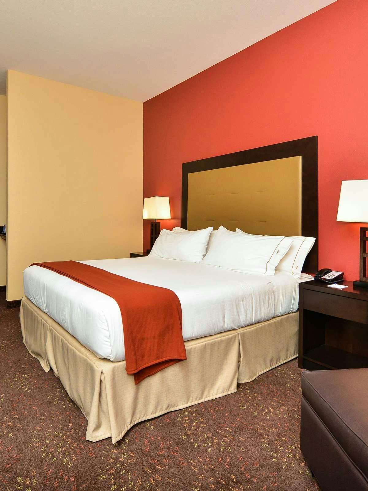 Hotel Holiday Inn Express Vancouver N Salmon Creek photo 1