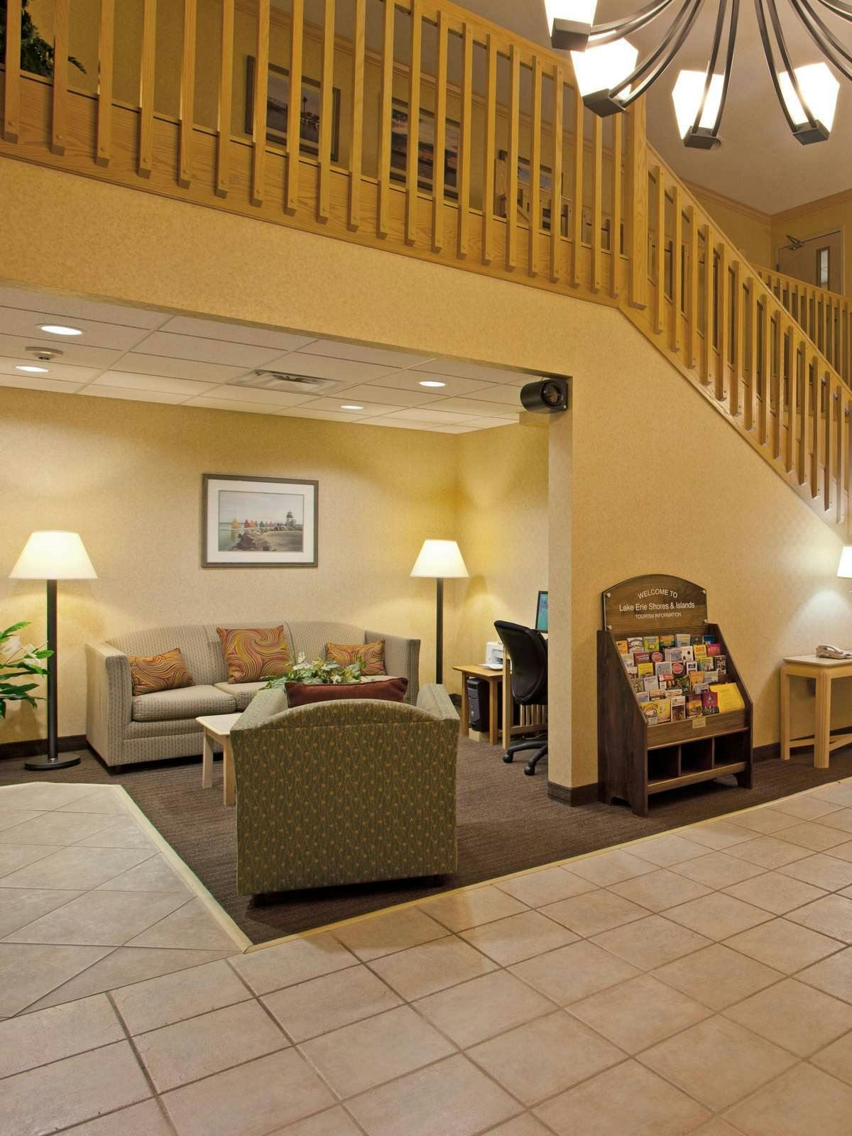 Hotel Holiday Inn Express Vermilion photo 3