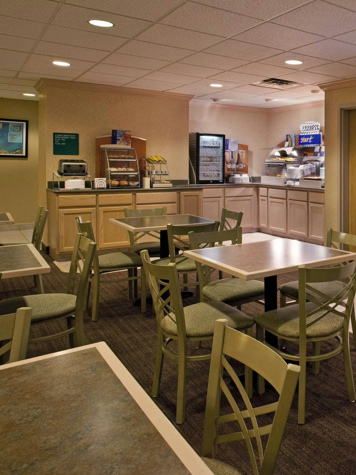 Hotel Holiday Inn Express Vermilion photo 5