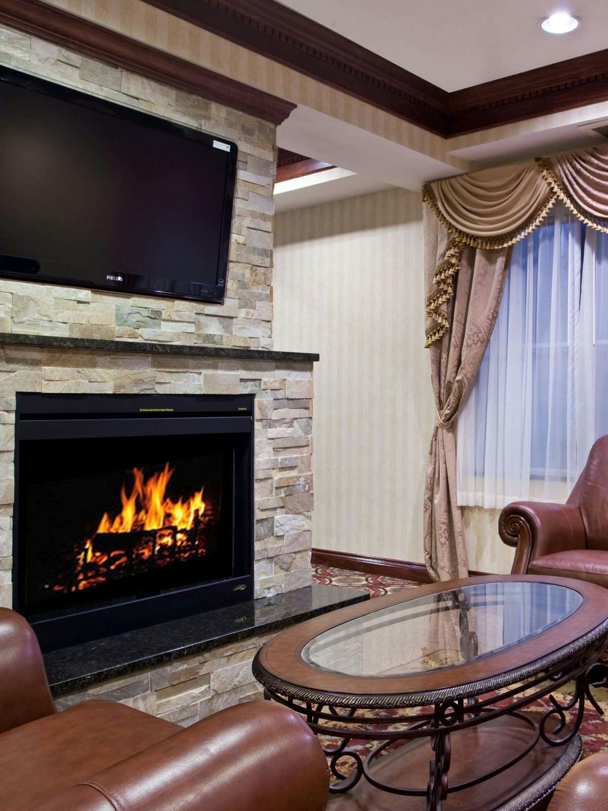 Hotel Holiday Inn Express Wixom photo 4