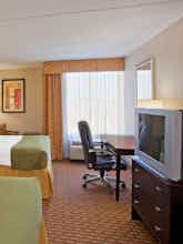 Hotel Holiday Inn Express Woodstock photo 2