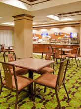 Hotel Holiday Inn Express Yreka photo 5