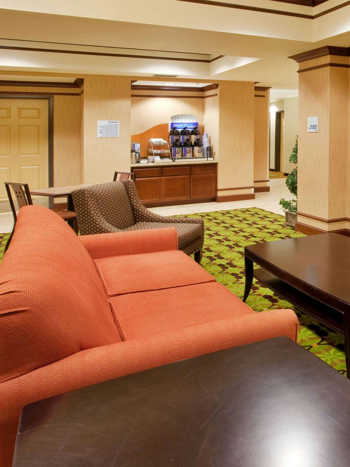 Hotel Holiday Inn Express Yreka photo 3