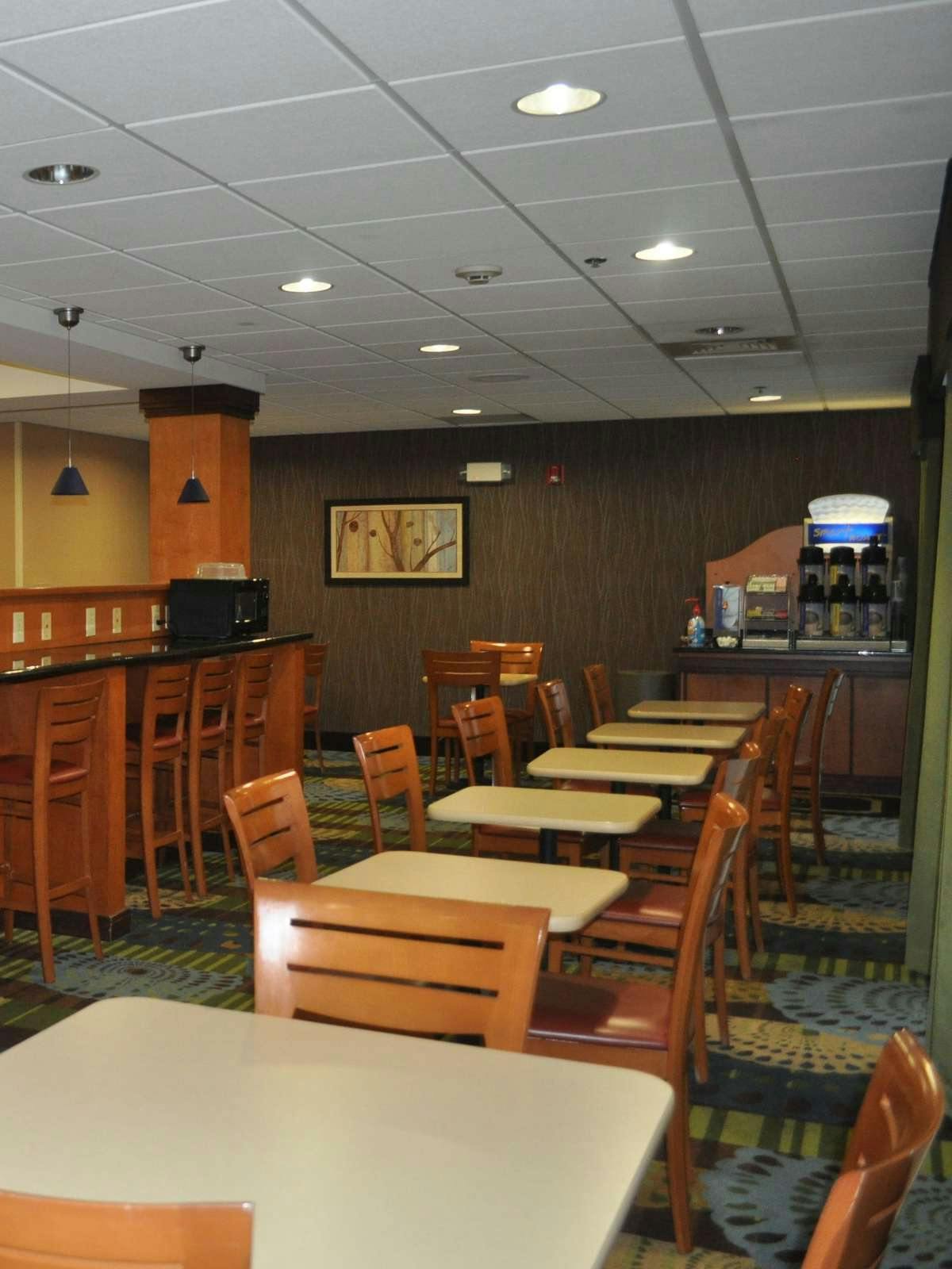 Hotel Holiday Inn Express Williamston photo 4