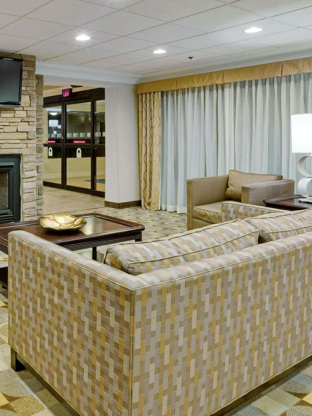 Hotel Holiday Inn Express Wilkes Barre East photo 3