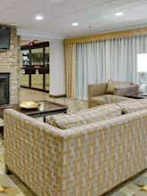 Hotel Holiday Inn Express Wilkes Barre East photo 3