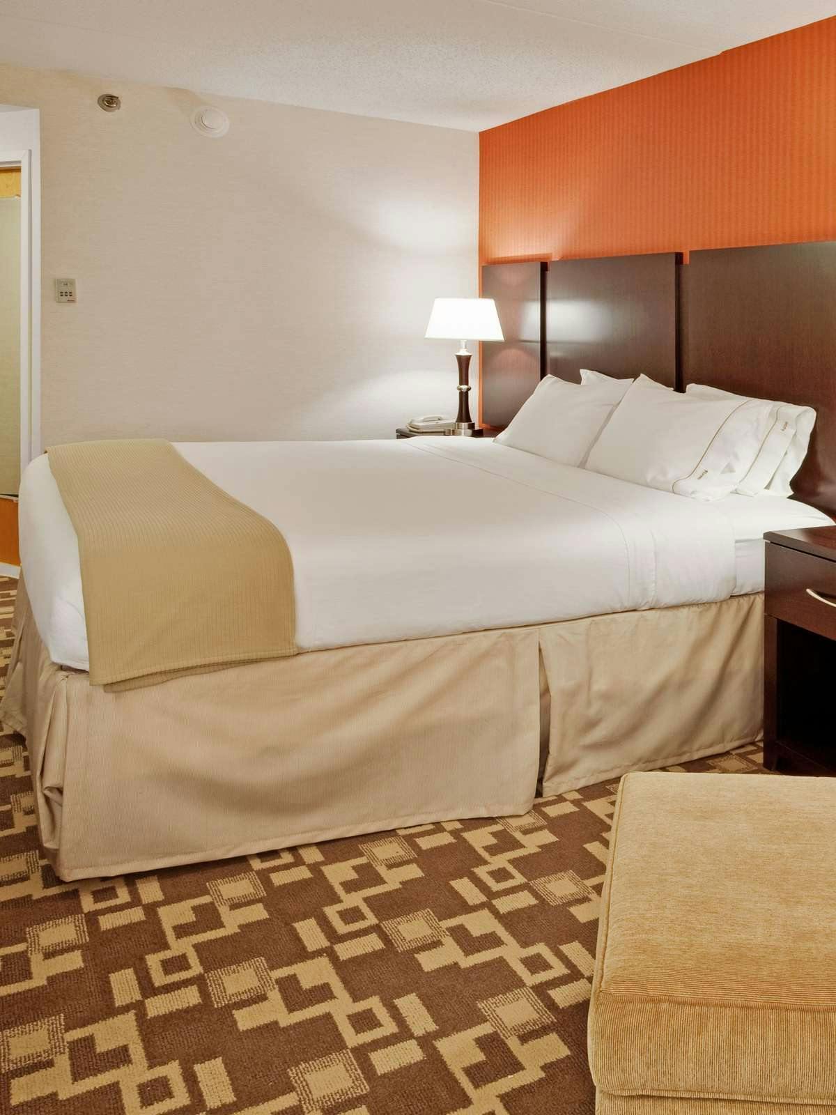 Hotel Holiday Inn Express Wilkes Barre East photo 1