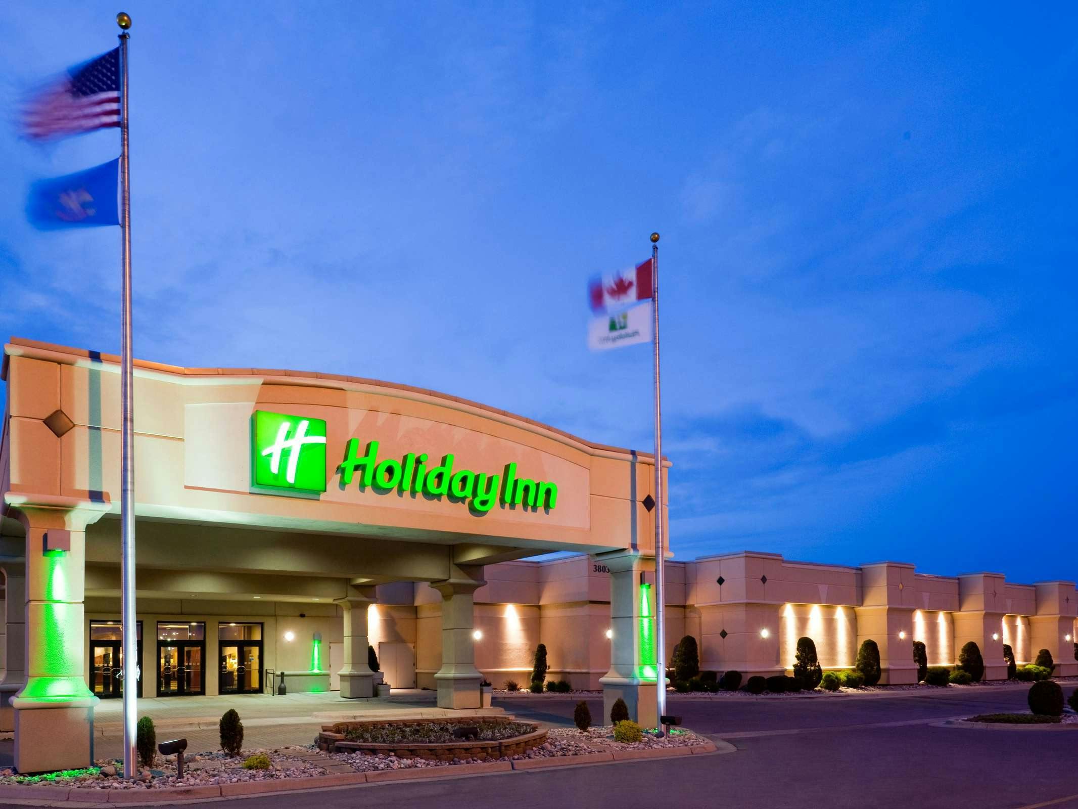 Holiday Inn Fargo