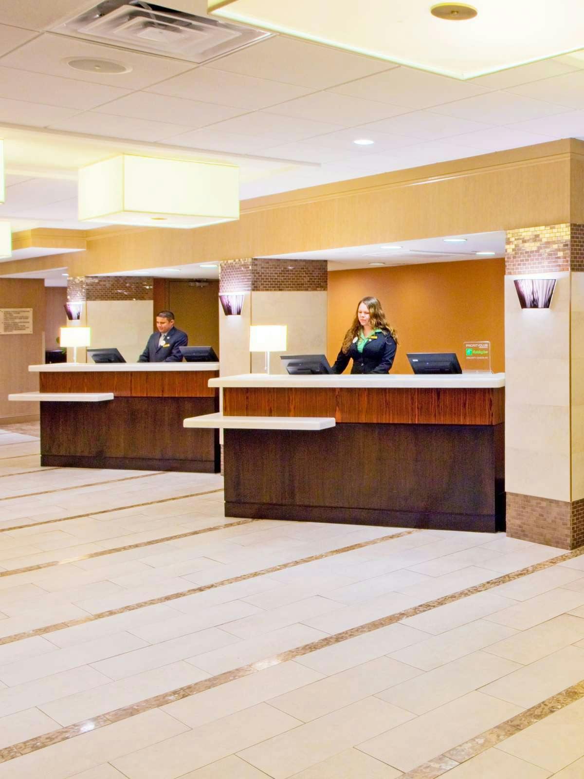Hotel Holiday Inn Gaithersburg photo 4