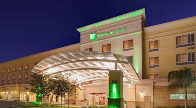 Holiday Inn Hotel & Suites Bakersfield