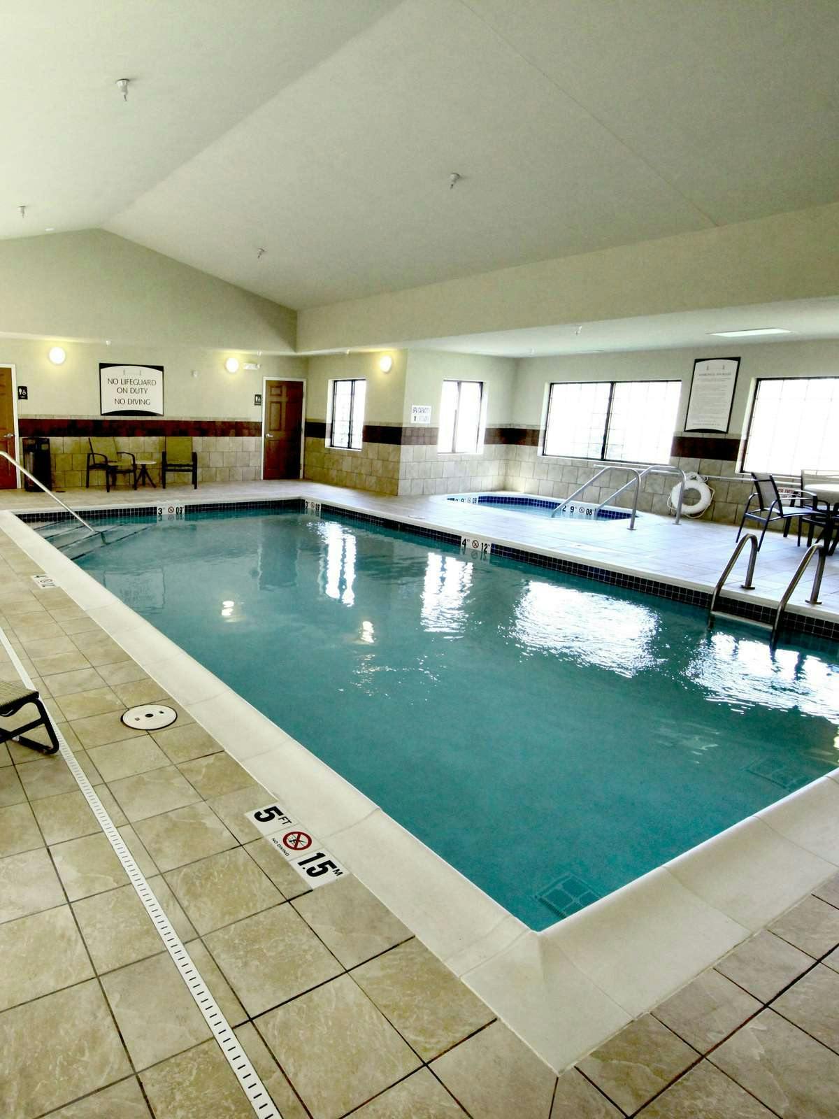 Hotel Staybridge Suites Minot photo 5