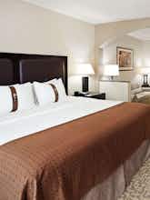 Hotel Holiday Inn Hotel & Suites Beaufort photo 1