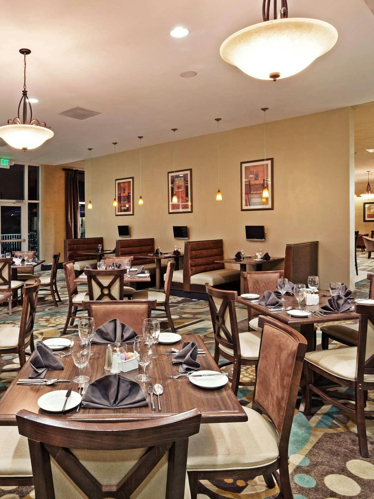 Hotel Holiday Inn Hotel & Suites Beaufort photo 5