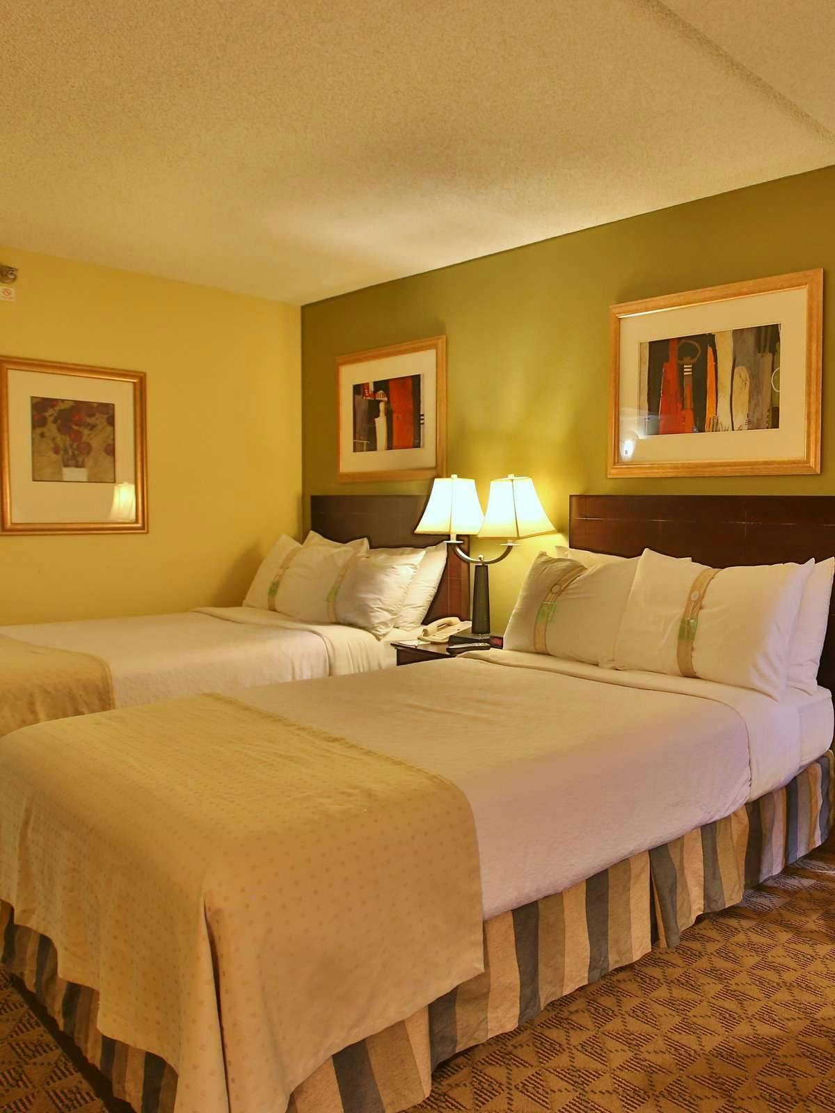 Hotel Holiday Inn Hotel & Suites Beaumont Plaza photo 1